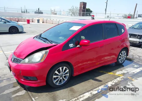 2013 Honda Fit Sport из США, поврежденный, VIN JHMGE8H52DC071265